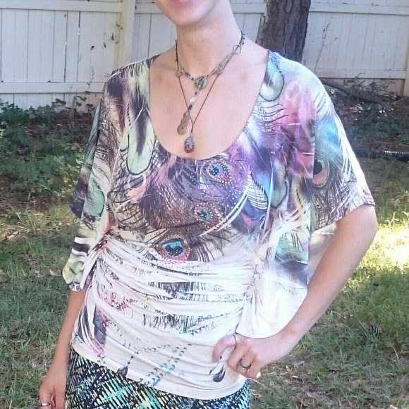 Peacock Shirt🎡 - Picture 5 of 8